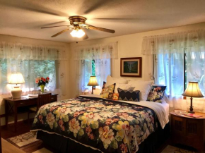 Отель Hale Maluhia Country Inn  Кайлуа-Кона